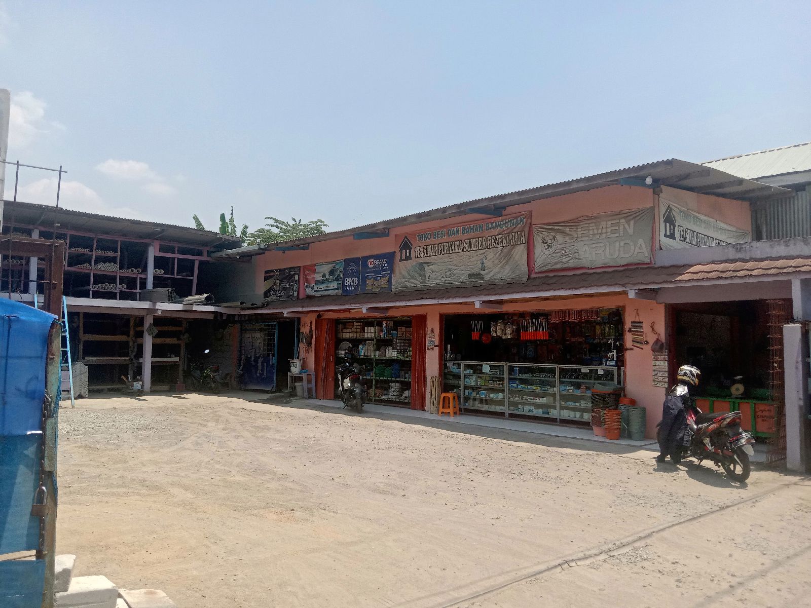 Toko Sinar Purnama: Jantung Belanja Lokal Cilacap yang Tak Pernah Lelah